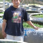 คุณสุทัศน์ จาคีไพบูลย์ เจ้าของฟาร์มปลากัดที่นครปฐม