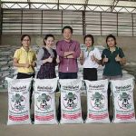 10.คุณสมัชชัยและอาจารย์ภาควิชาสัตวบาล-เกษตรศาสตร์
