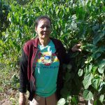 2.คุณสมทรง-อุดมทรัพย์-ผู้ปลูกต้นถั่วดาวอินคา