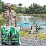 7.คุณอนันต์-เยาวราฤทธิ์-หรือลุงเปี๊ยก-เกษตรกรผู้เลี้ยงปลากะพง-