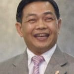 1.นายอลงกรณ์ พลบุตร ที่มาของภาพ https.th.wikipedia.org