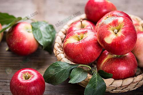 2.แอปเปิ้ล ควบคุมน้ำหนัก และดีต่อสุขภาพเป็นอย่างมาก