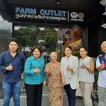 1.คุณศานิต มหพันธุ์ทิพย์ เจ้าของพันธุ์ทิพย์ฟาร์ม และครอบครัว