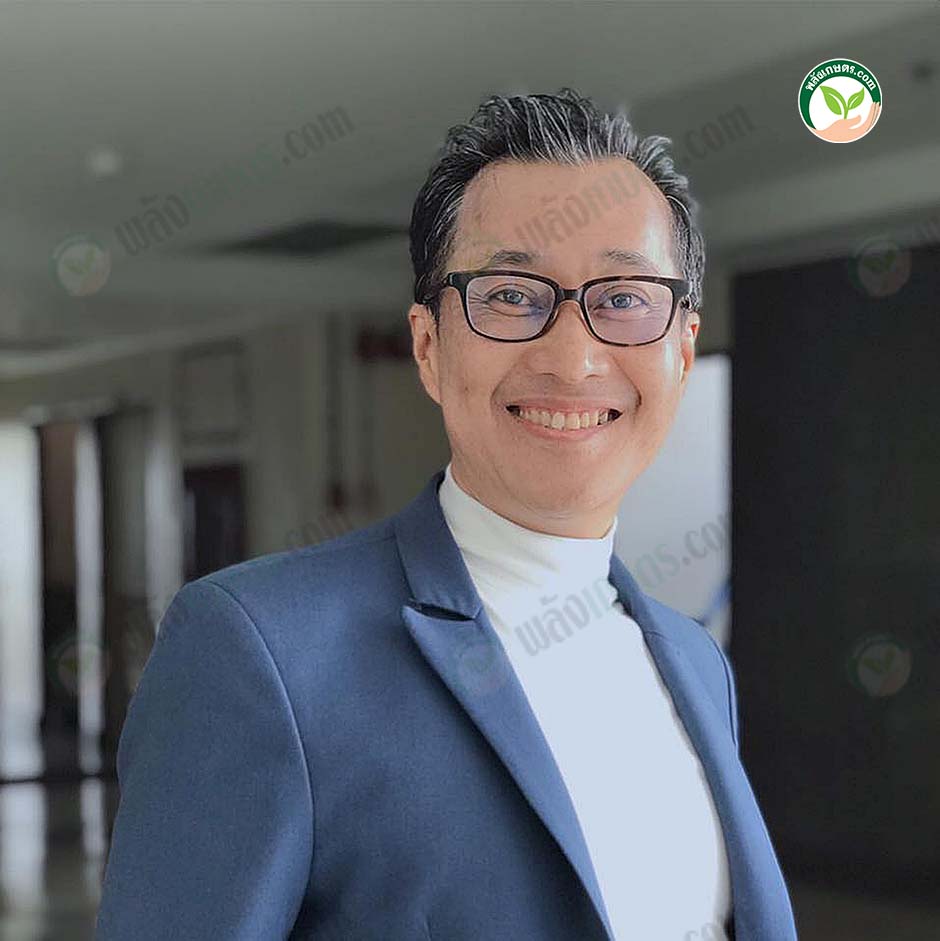 2.รศ.ดร.อัทธ์ พิศาลวานิช ผู้อำนวยการ ศูนย์ศึกษาการค้าระหว่างประเทศ ม.หอการค้าไทย