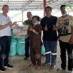 1.คุณสุริยา เลิศสรานนท์ ประธานฯ (กลาง)