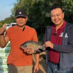 คุณกรเกียรติ สุ่มตรวจปลาฟาร์มลูกค้า